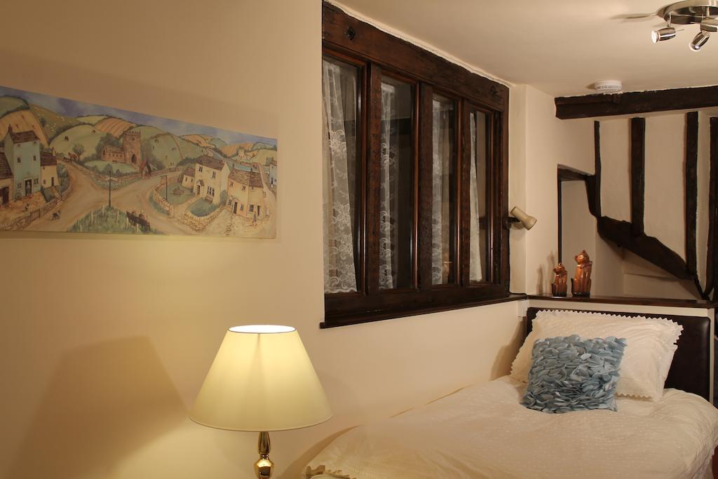 Colston Hall Farmhouse B&B Фрамлінґем Номер фото
